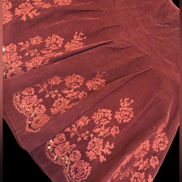 M🌷Vintage Promod Burgundy Corduroy Midi Embroidered Sequins Skirt - Picture 4 of 12